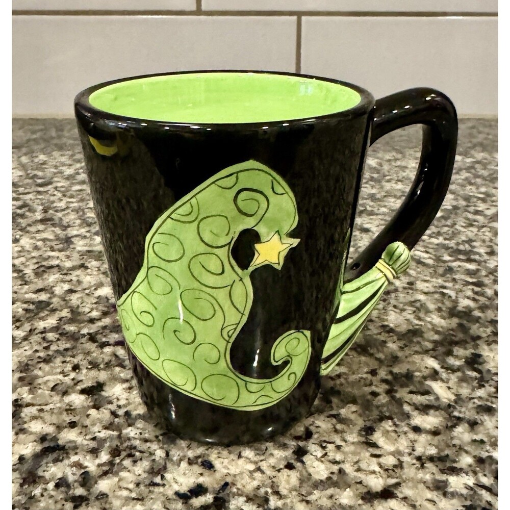 HAUSENWARE / DESIGNED BY TARA REED 3D HALLOWEEN MUG WITCH HAT BROOM GREEN GLOSSY